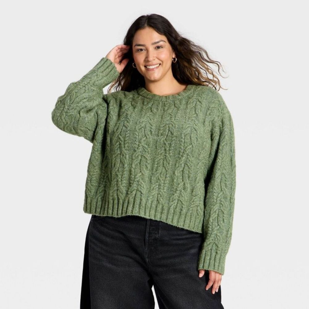 Universal Thread - Women's Cozy Cable Crewneck Pullover Sweater - Uni Green